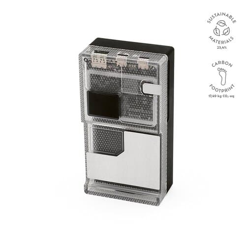 Elexa Powerbank aus rABS mit 20000 mAh. Lädt auch Laptops. LED-Anzeige