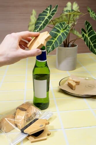 CasaPivo Kühlschrankmagnet mit Flaschenöffner