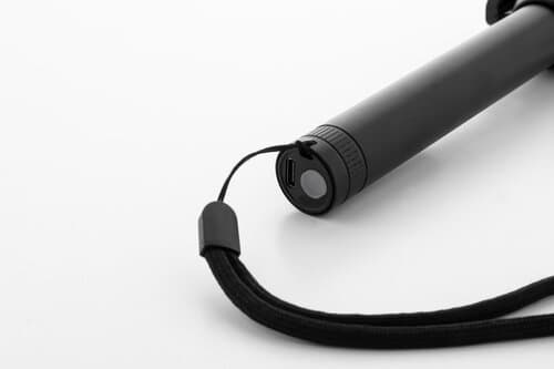 Hemmerg Taschenlampe mit Notfallhammer