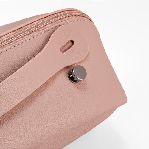 Macao 3,5L Kulturtasche aus recy.Leder. Mit Zipper und Tragegriff