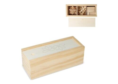 Dieses nachhaltige Set enthält drei spannende Denkspiele: ein Sternenpuzzle, ein Pyramidenpuzzle und ein 3D-Würfelpuzzle, die alle aus FSC-Holz gefertigt sind. Sie sind in einer FSC-Holzbox