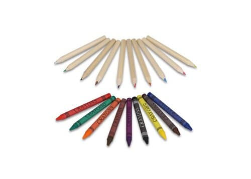 Malstifte und Buntstifte in Kraftbox