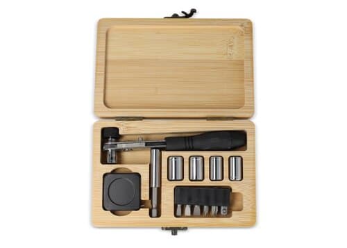 13-teiliges Werkzeugset in Bambusbox