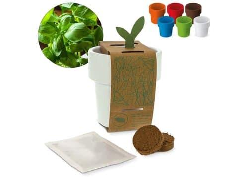 Hot-but-cool Tasse mit Basilikum