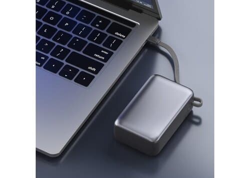 Nova Laptop 65W Powerbank mit integriertem USB-C-Kabel 30000 mAh