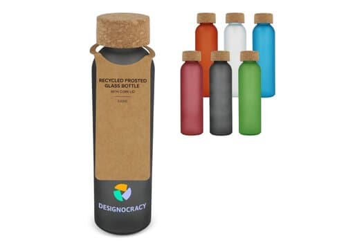 Gefrostete flasche aus recyceltem Glas mit Korkdeckel 500ml